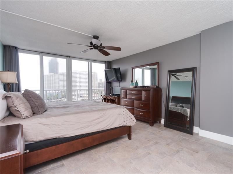121 Golden Isles Drive, Unit 806, Hallandale Beach, FL 33009 Photo
