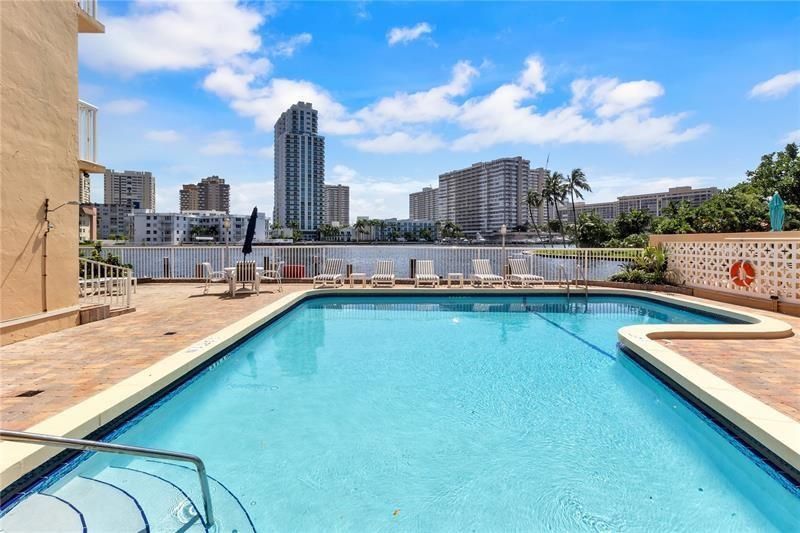 121 Golden Isles Drive, Unit 806, Hallandale Beach, FL 33009 Photo