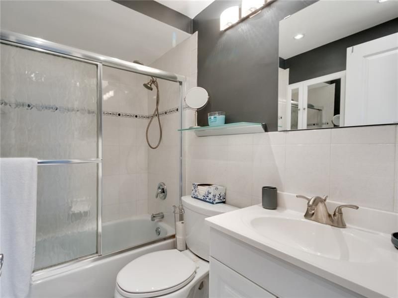 121 Golden Isles Drive, Unit 806, Hallandale Beach, FL 33009 Photo