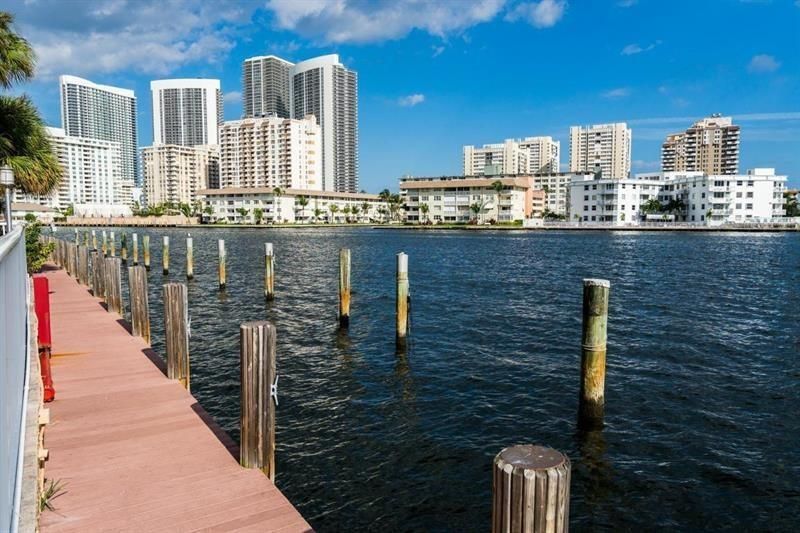 121 Golden Isles Drive, Unit 806, Hallandale Beach, FL 33009 Photo