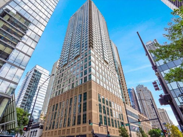 2 E Erie Street, Unit 2001, Chicago, IL 60611