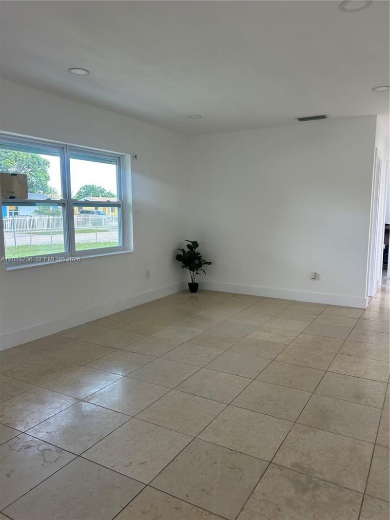3270 NW 196th Ln, Miami Gardens, FL 33056 Photo