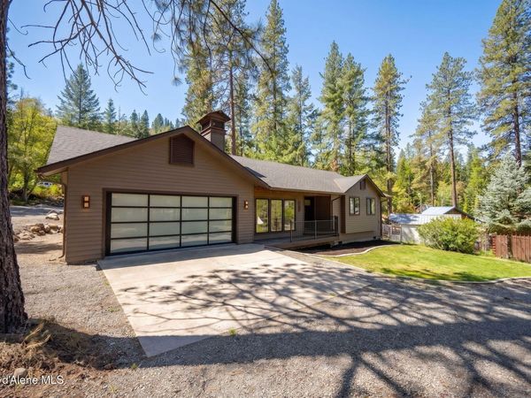 8682 N Clarkview PL, Hayden, ID 83835