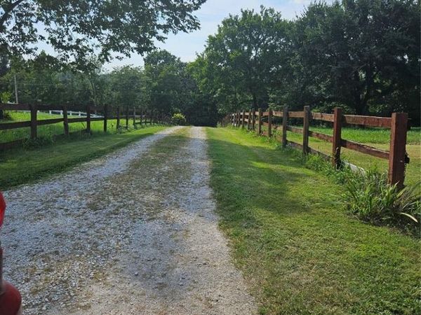 2517 Brinkman Road , Villa Ridge, MO 63089