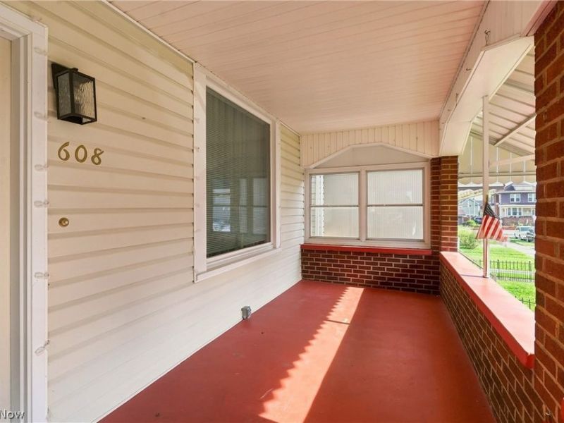 608 Delaware Street, Martins Ferry, OH 43935 Photo 6