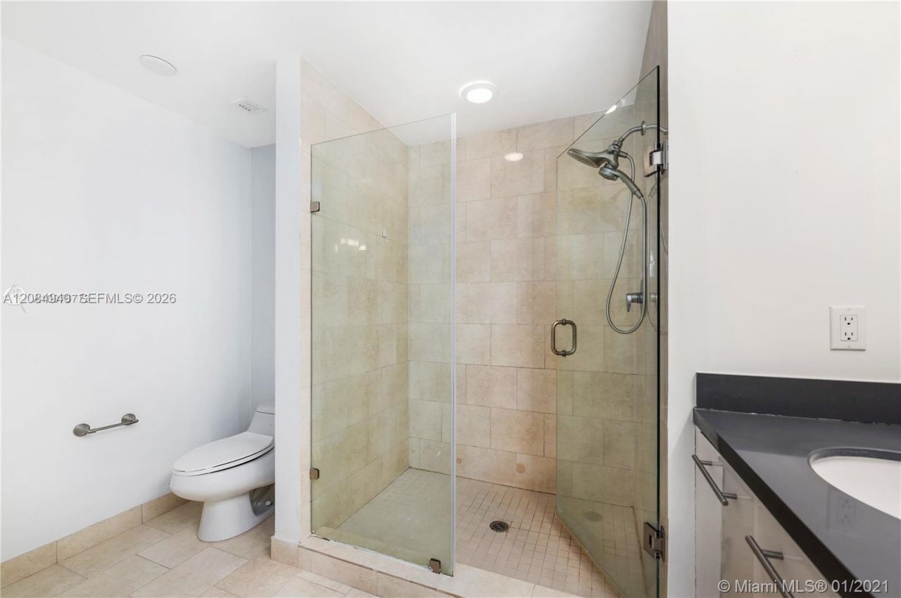 90 SW 3rd St, Unit 4004, Miami, FL 33130 Photo