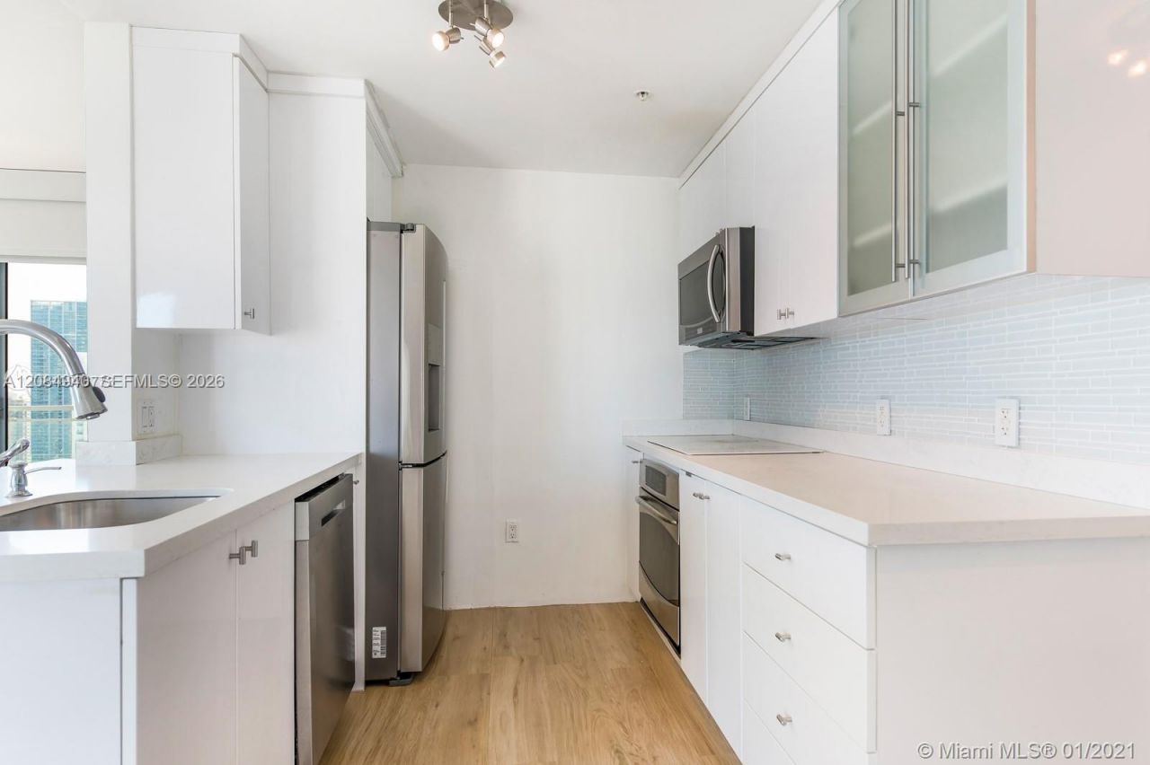 90 SW 3rd St, Unit 4004, Miami, FL 33130 Photo