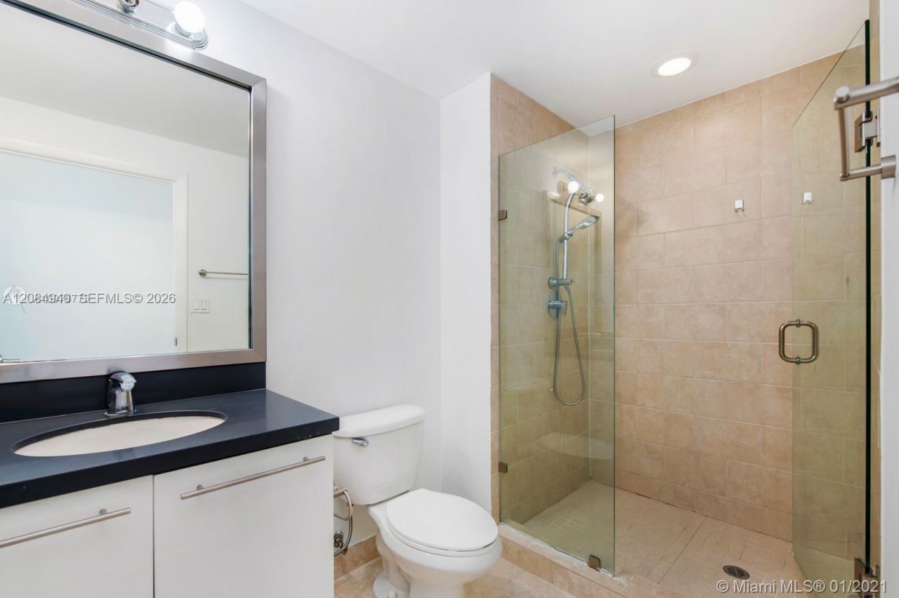 90 SW 3rd St, Unit 4004, Miami, FL 33130 Photo