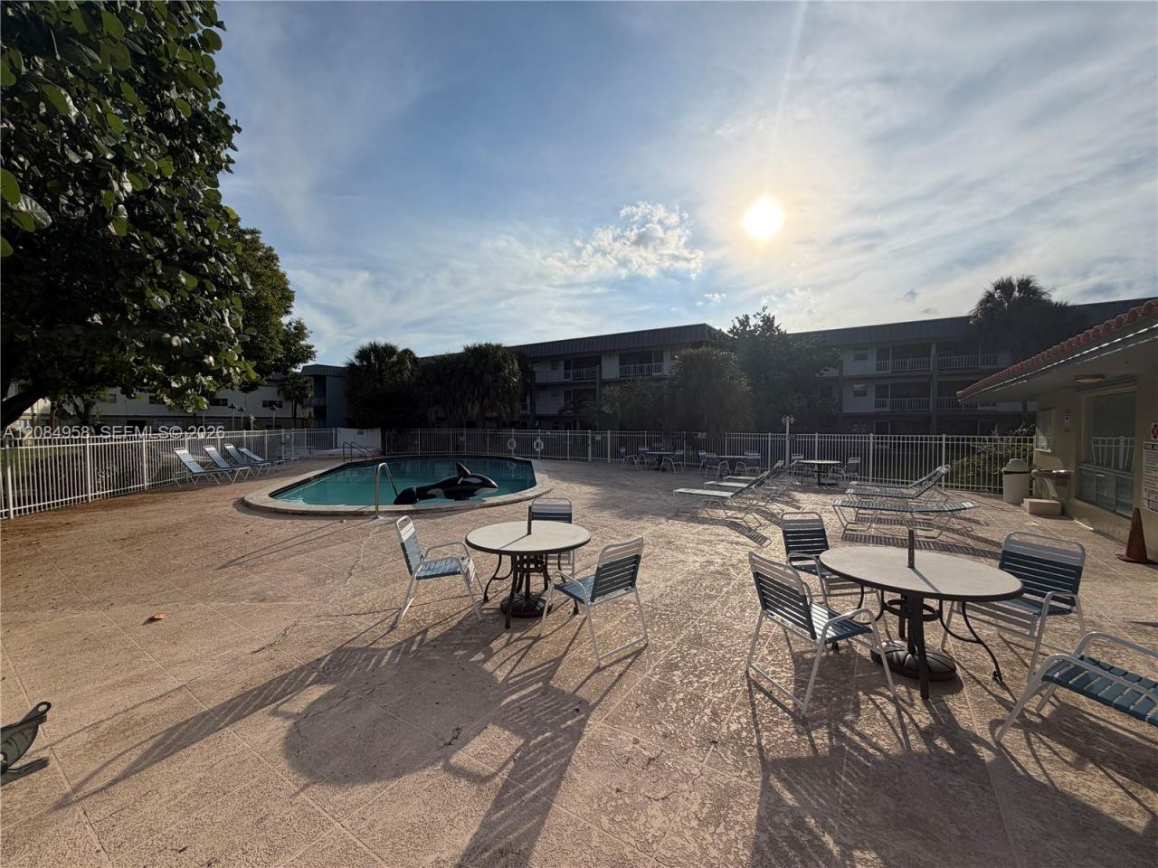 250 Layne Blvd, Unit 310, Hallandale Beach, FL 33009 Photo