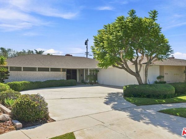6524 S Holt Avenue, Los Angeles, CA 90056