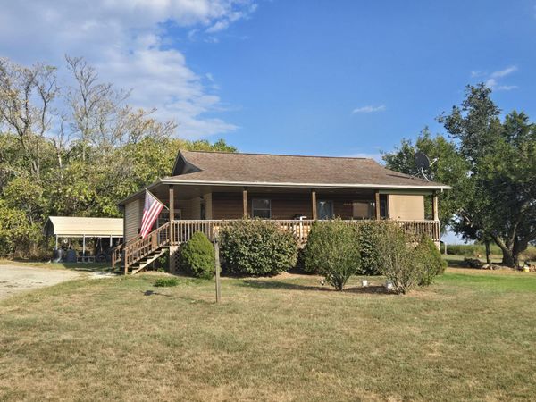 21274 Canyon Drive , Wheatland, MO 65779