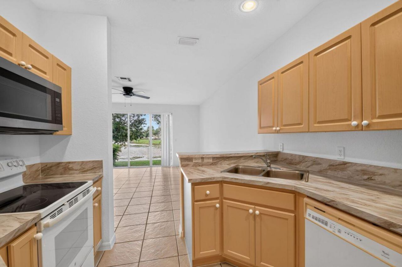 5155 White Oleander, West Palm Beach, FL 33415 Photo