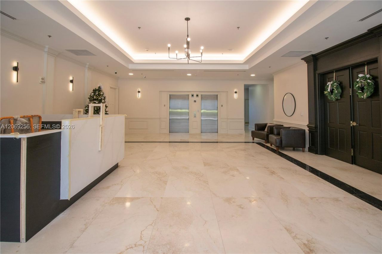 2665 SW 37th Ave , Unit 911, Miami, FL 33133 Photo