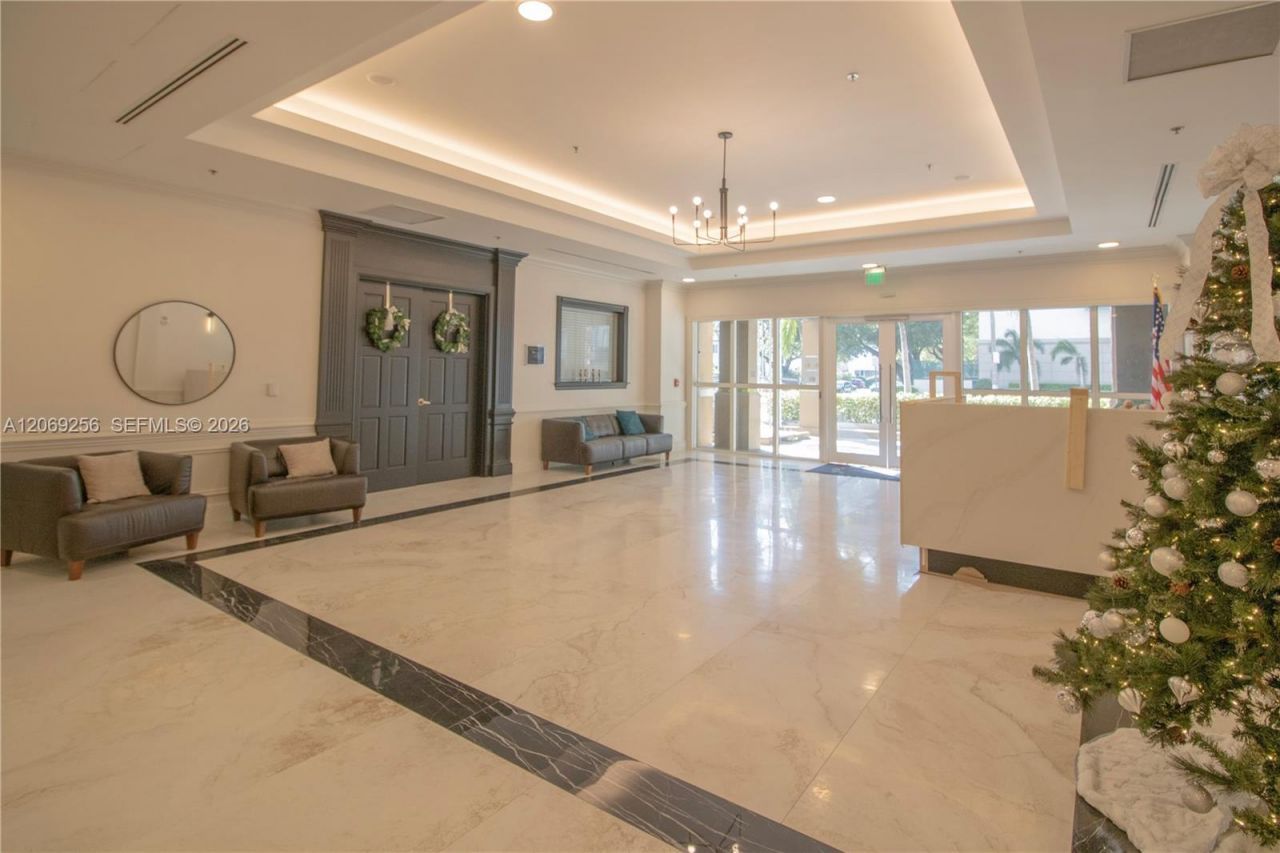 2665 SW 37th Ave , Unit 911, Miami, FL 33133 Photo
