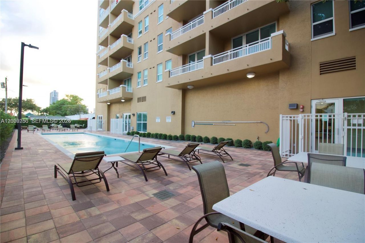 2665 SW 37th Ave , Unit 911, Miami, FL 33133 Photo