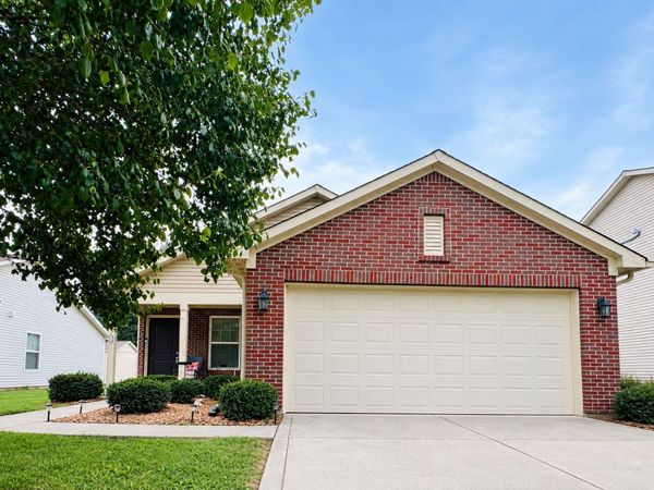 155 Thistlewood Drive, Greenfield, IN 46140