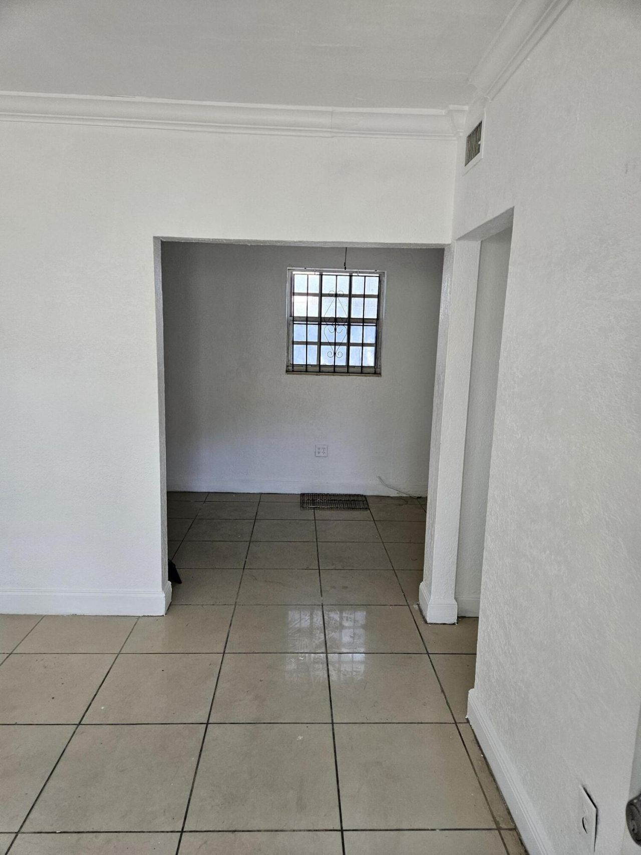 7041 NW 6th Avenue, Miami, FL 33150 Photo