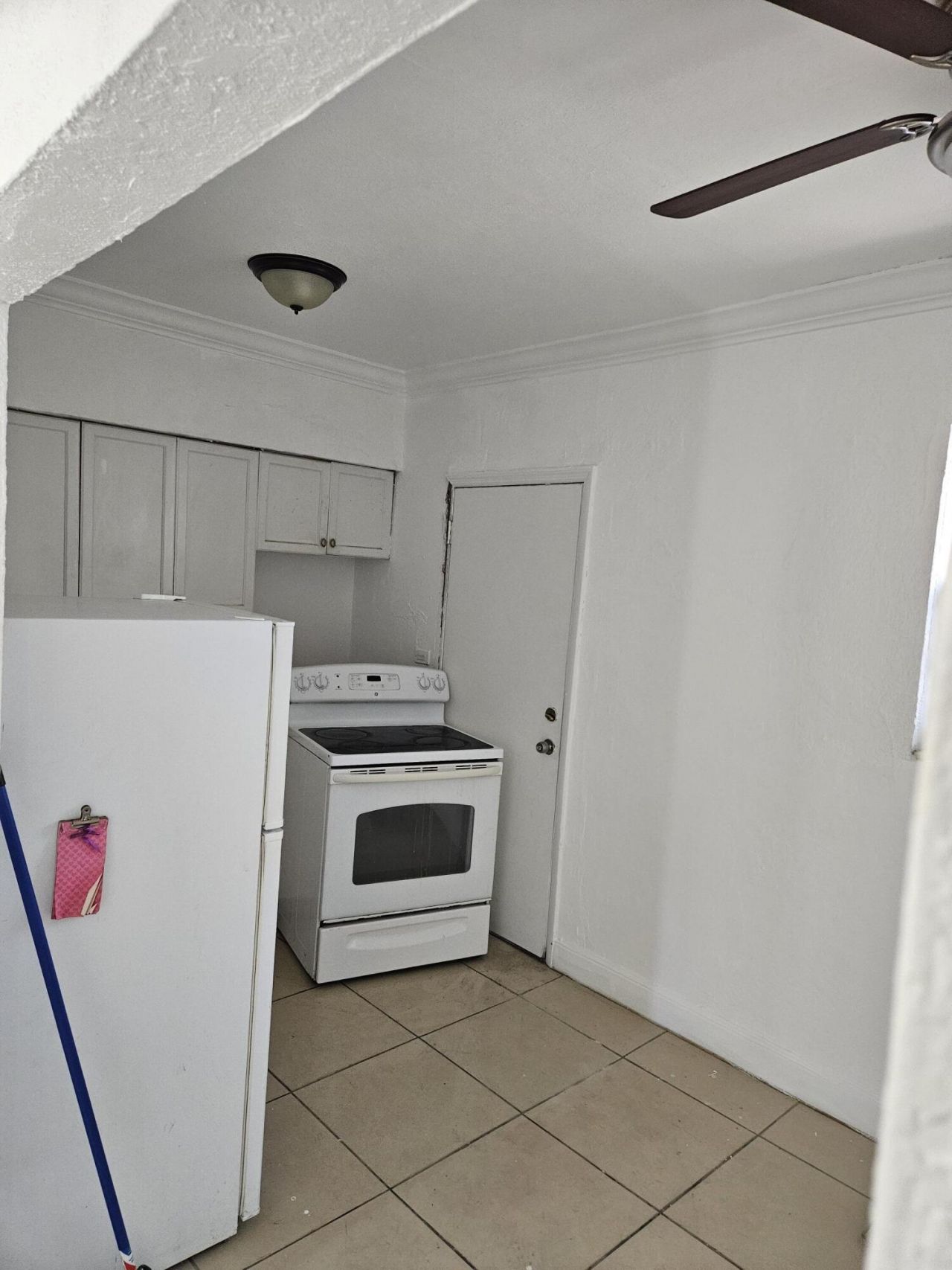 7041 NW 6th Avenue, Miami, FL 33150 Photo