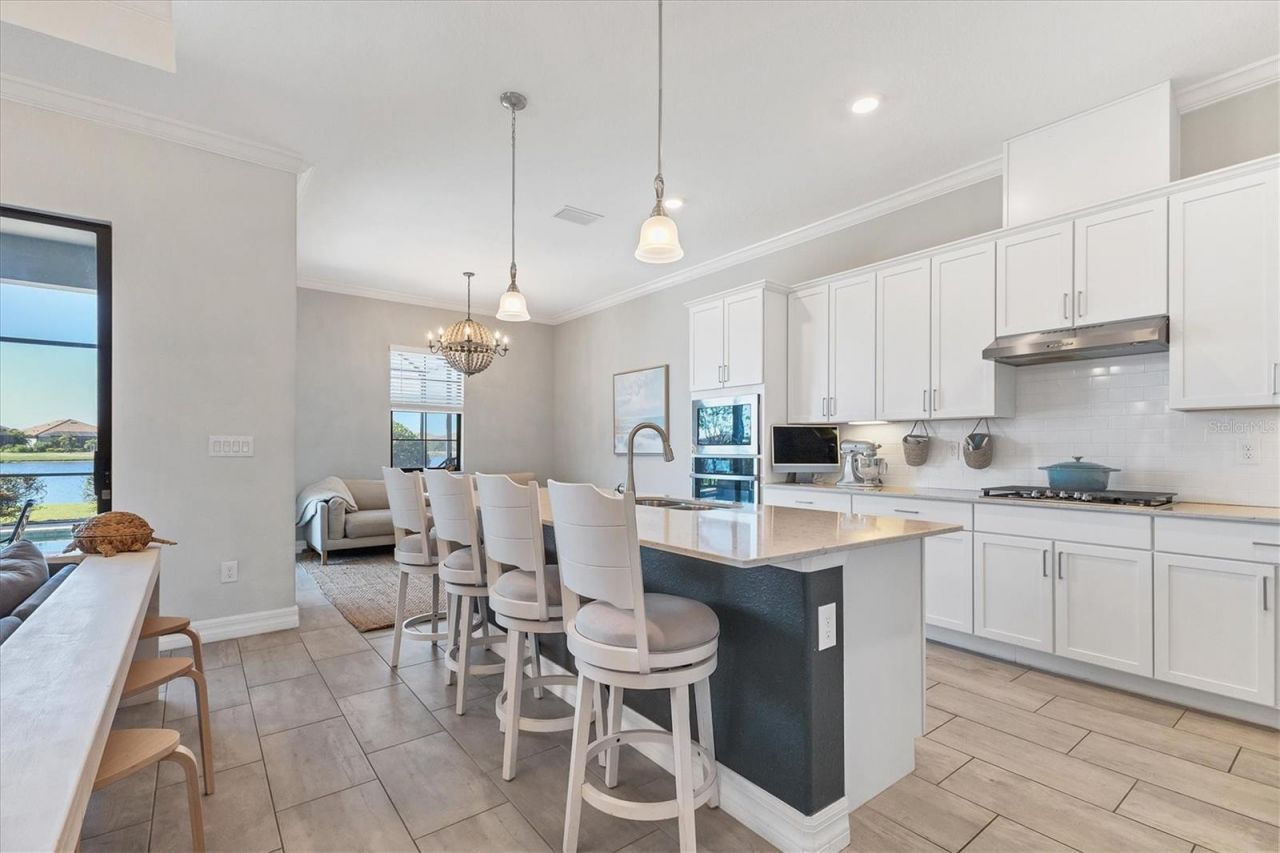 7028 Highgate Lane, Bradenton, FL 34202 Photo