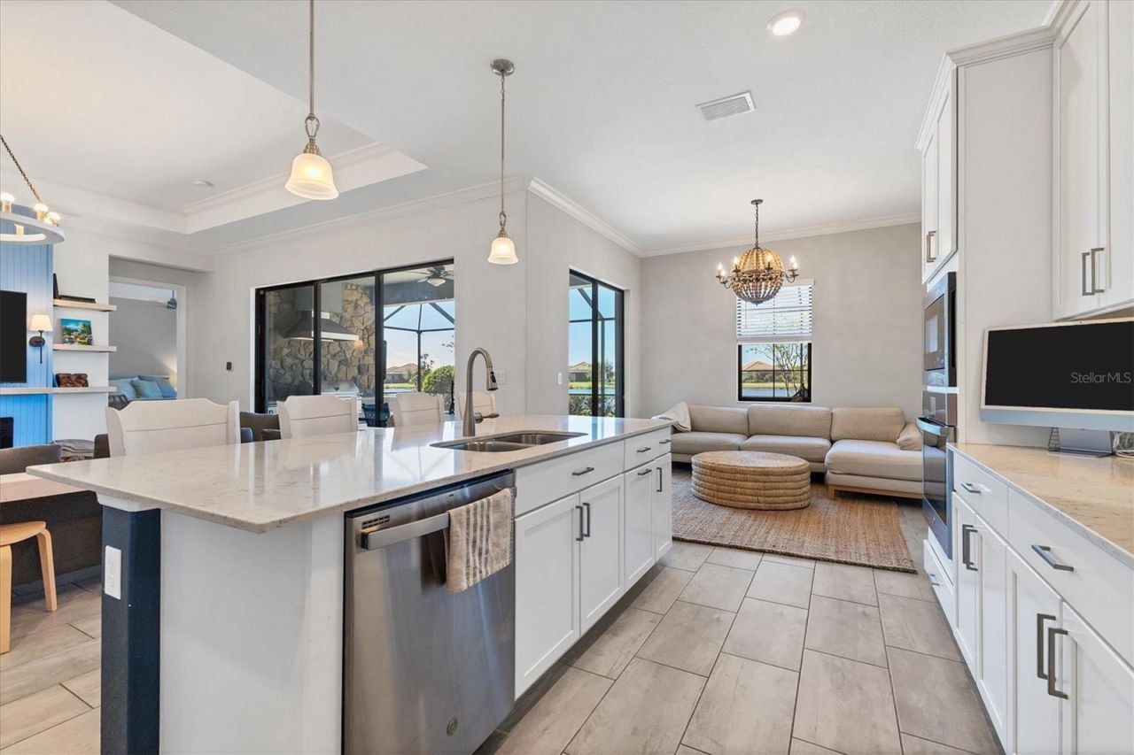 7028 Highgate Lane, Bradenton, FL 34202 Photo