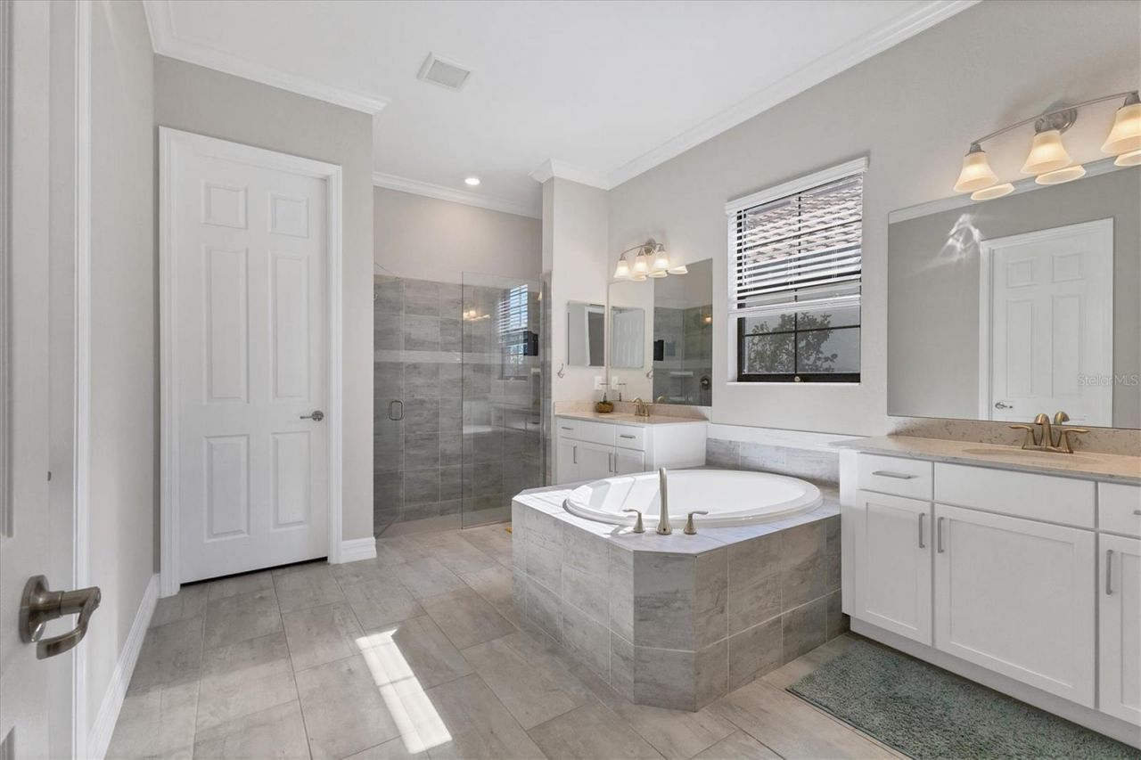 7028 Highgate Lane, Bradenton, FL 34202 Photo