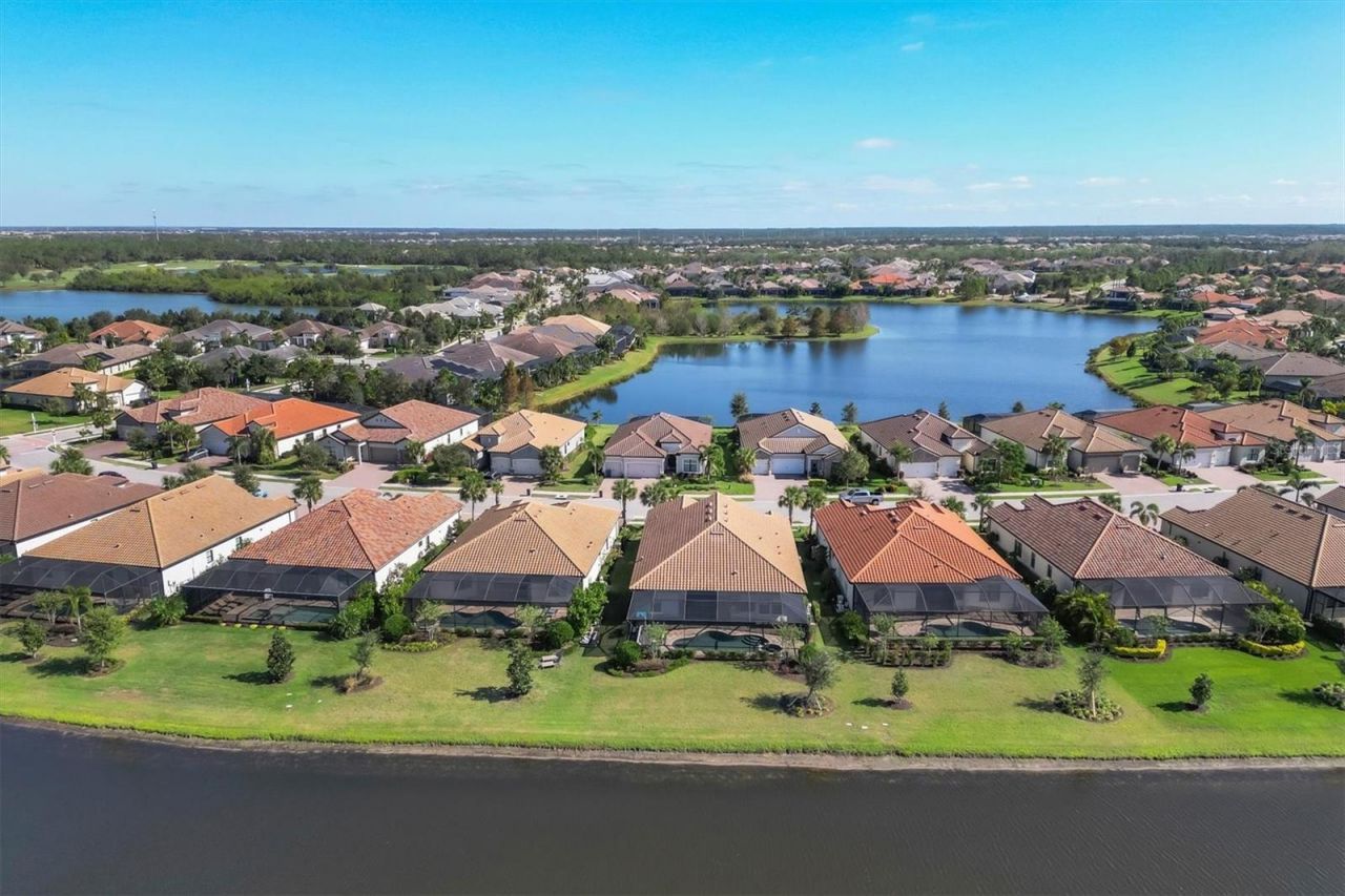 7028 Highgate Lane, Bradenton, FL 34202 Photo