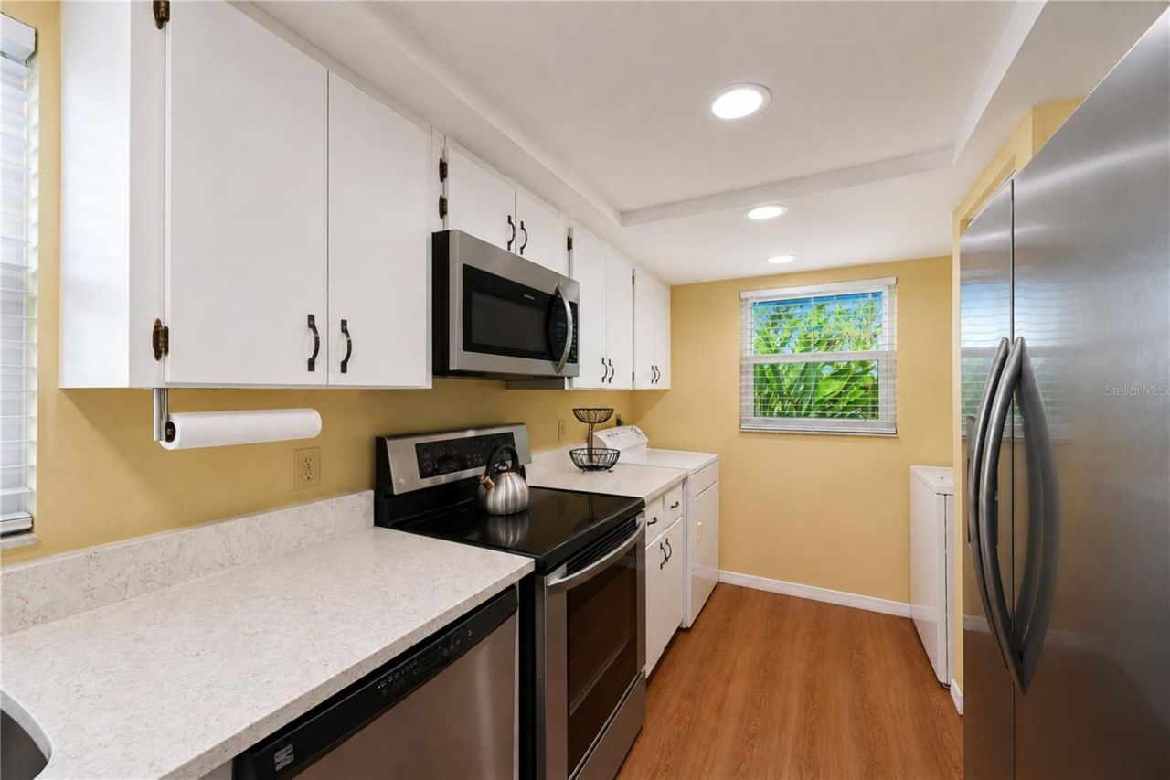 9406 Andover Circle , Bradenton, FL 34210 Photo