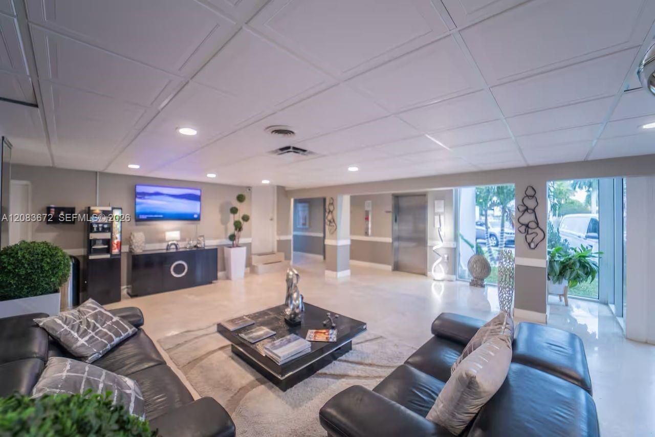 7904 West Dr, Unit 1016, North Bay Village, FL 33141 Photo