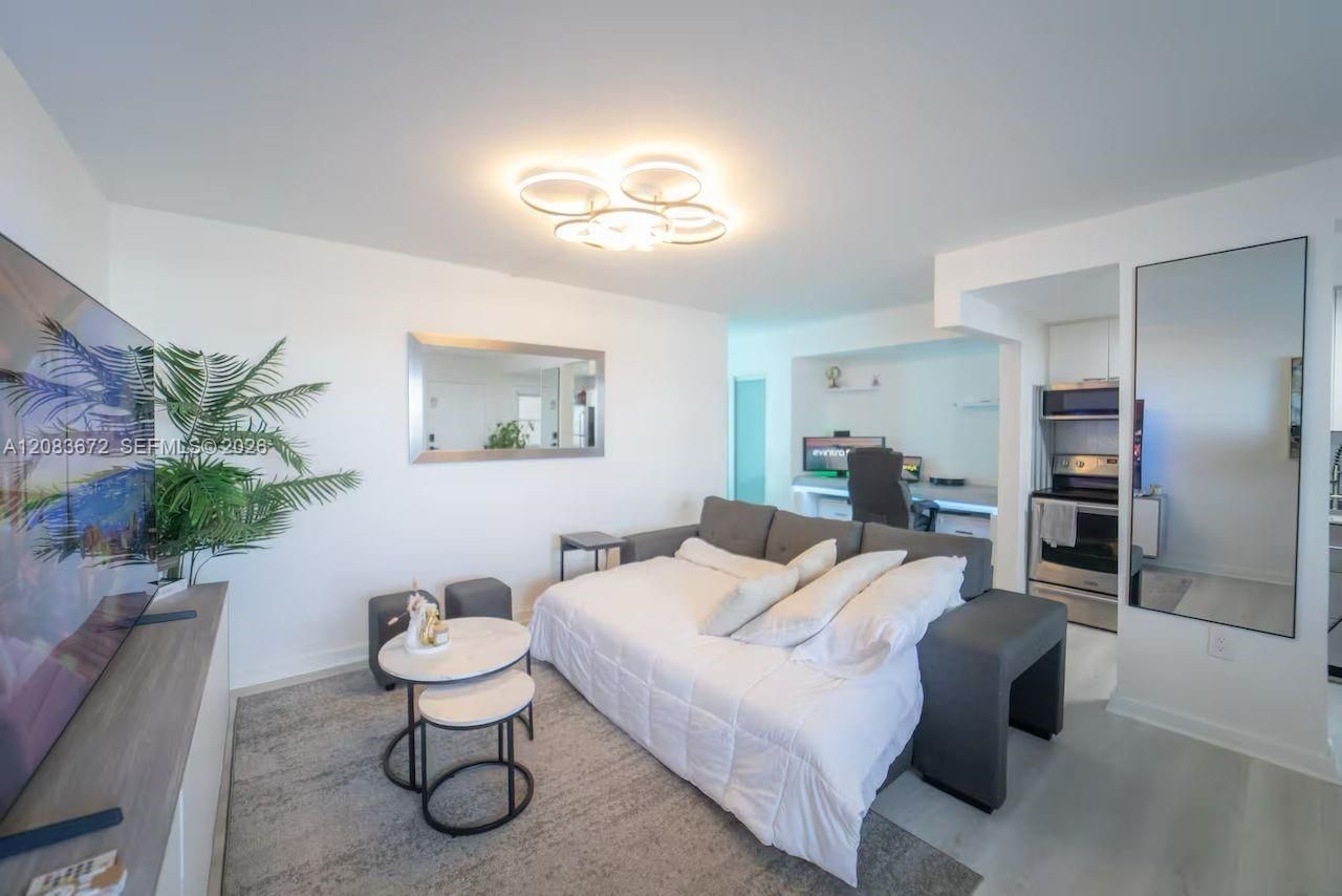 7904 West Dr, Unit 1016, North Bay Village, FL 33141 Photo