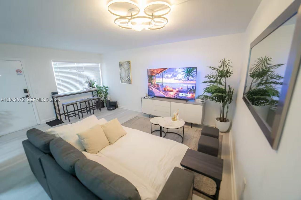 7904 West Dr, Unit 1016, North Bay Village, FL 33141 Photo