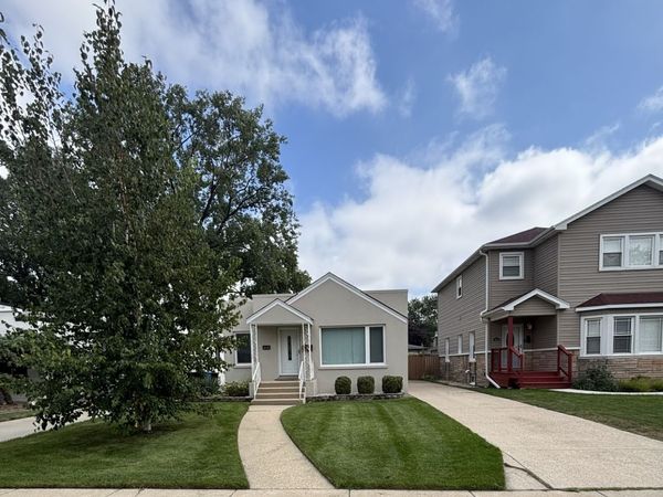 5115 N Mobile Avenue, Chicago, IL 60630