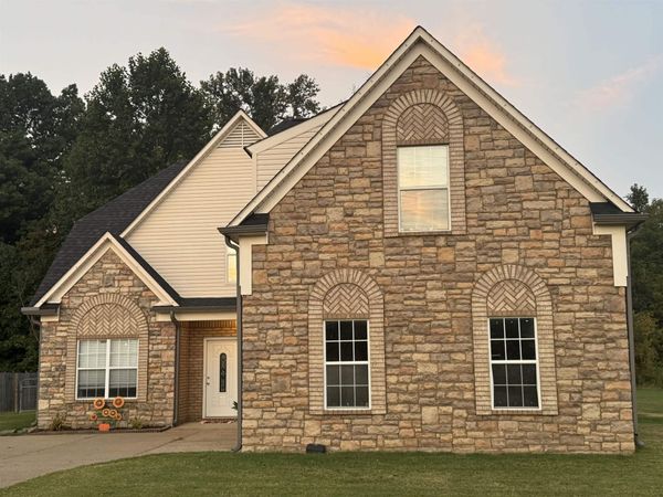 240 CARRINGTON AVE, Brighton, TN 38011