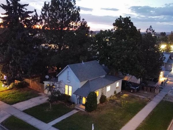 322 E 1st St., Emmett, ID 83617