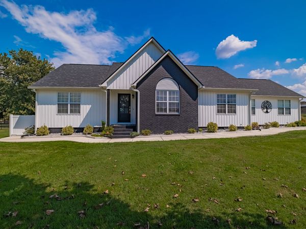 277 Love Lane Rd, Hillsboro, TN 37342