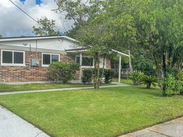 9430 NORFOLK Boulevard , Jacksonville, FL 32208
