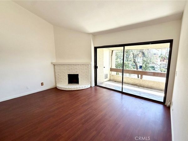 15155 Sherman Way, Unit 49, Van Nuys, CA 91405