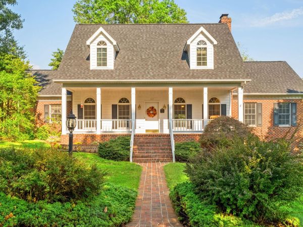 257 DIVOT DR, HARRISONBURG, VA 22802