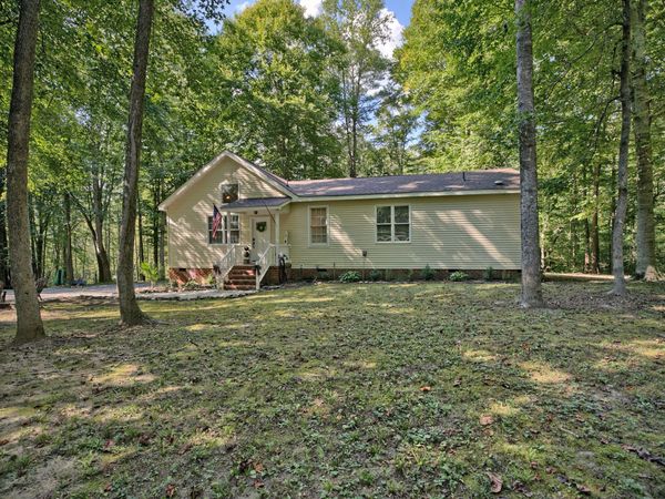 11703 Mitchell Road , Saluda, VA 23149
