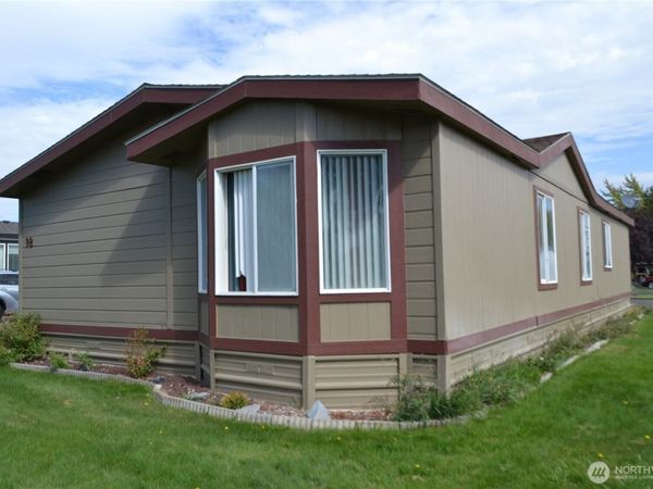 3010 W Peninsula Drive, Unit 92, Moses Lake, WA 98837