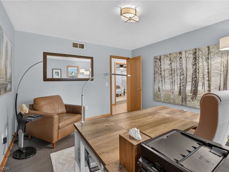 180 Huntington Trail, Cortland, OH 44410 Photo 31