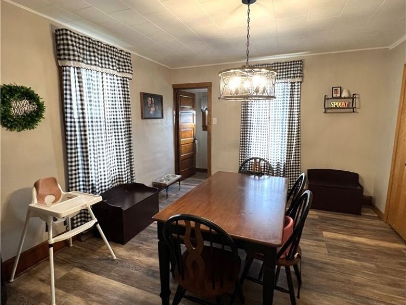 108 Thomas Street, East Palestine, OH 44413 Photo 7