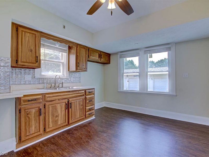4514 Broadale Road, Cleveland, OH 44109 Photo 13