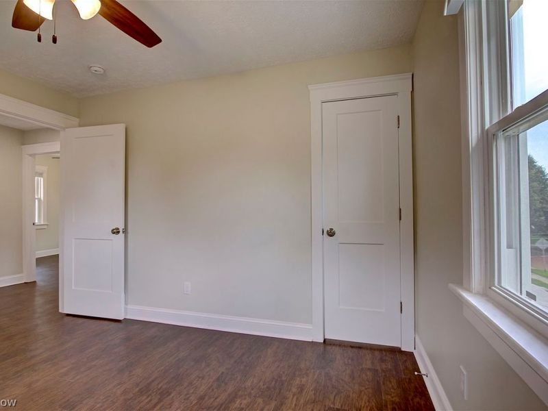 4514 Broadale Road, Cleveland, OH 44109 Photo 21