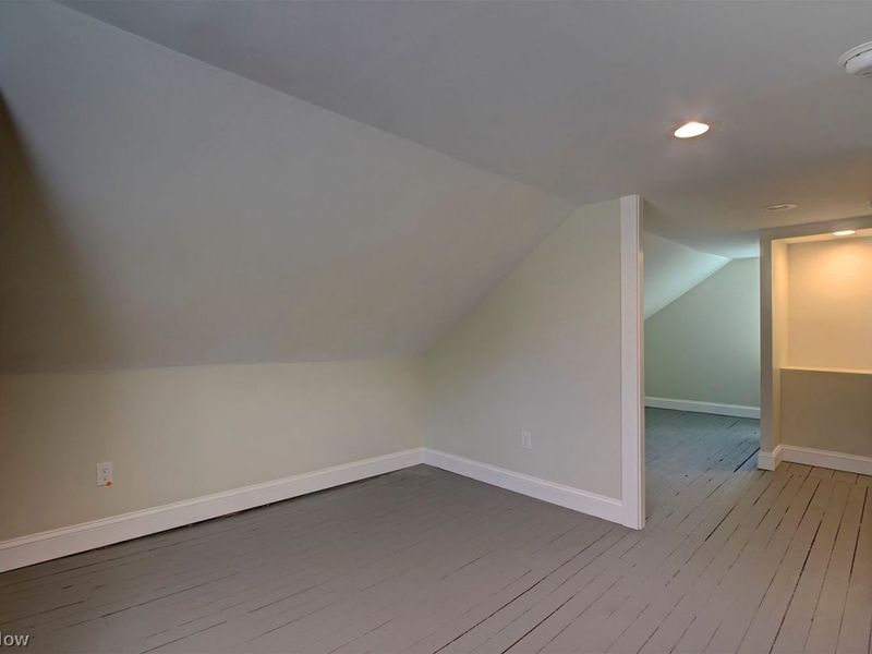 4514 Broadale Road, Cleveland, OH 44109 Photo 28