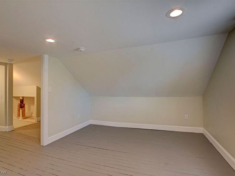 4514 Broadale Road, Cleveland, OH 44109 Photo 29