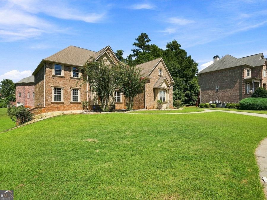Property Image 4
