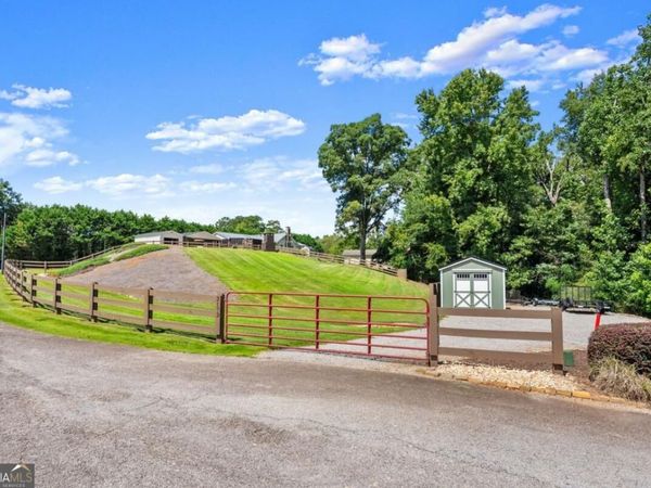 3173 Alenes Drive, Gainesville, GA 30506