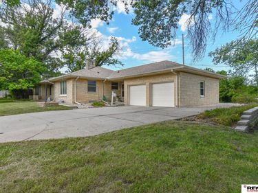 701 S Cotner Boulevard, Lincoln, NE 68510