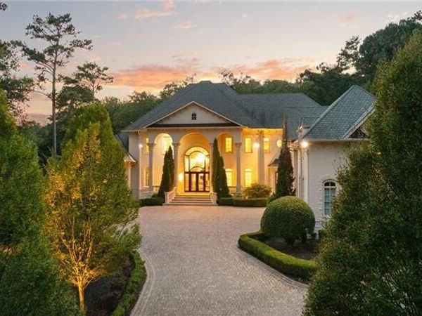 4870 Northside Drive, Sandy Springs, GA 30327