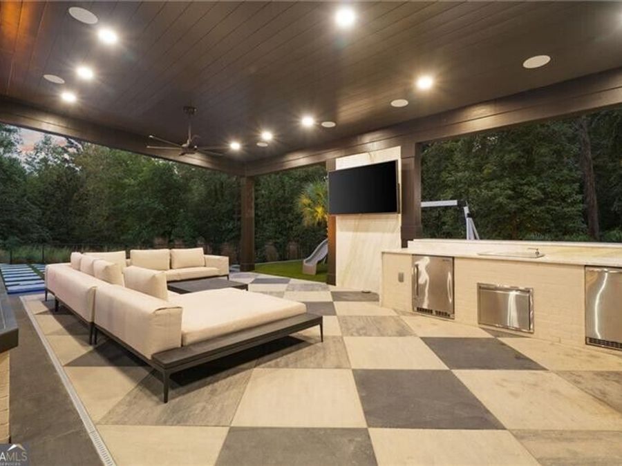 Property Image 94